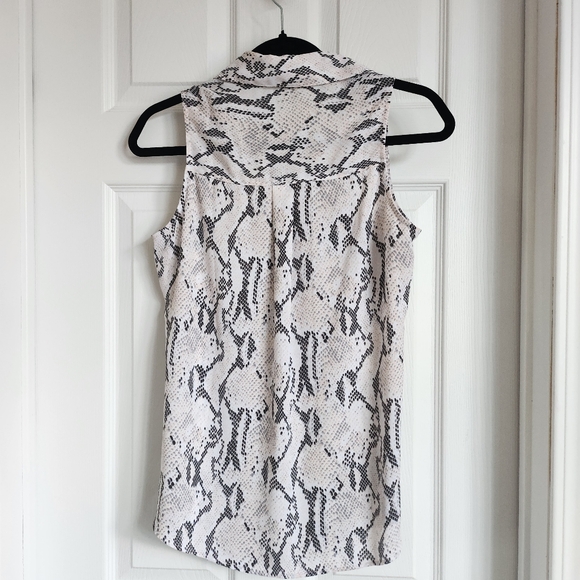 Express Pink Snake Print Sleeveless Portefino Blouse in size xs - Picture 4 of 4